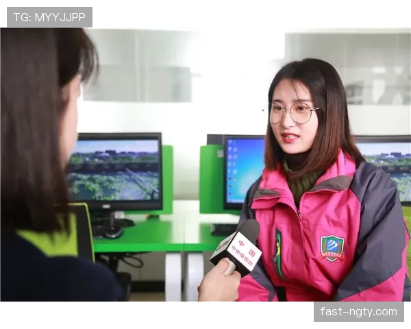 袁悦的衣柜，是哪个奢侈品牌都服气的秘密基地吧？